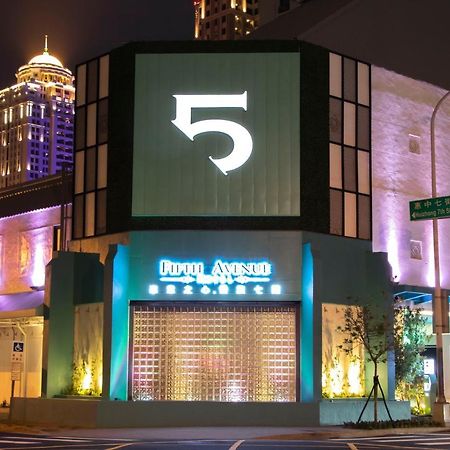 Fifth Avenue Motel Taichung Exteriör bild